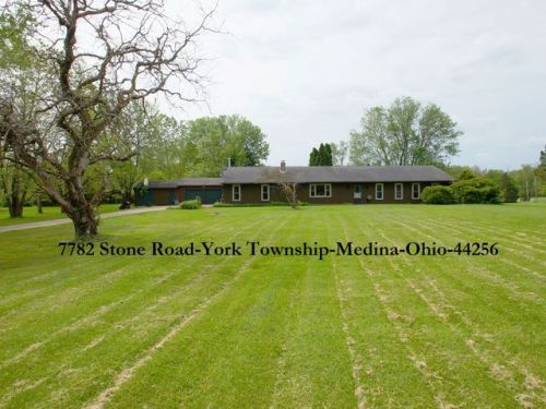 7782 Stone Rd, Medina, OH 44256-8998