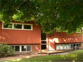 1535 Menlough Ave, Canton, OH 44708-2762