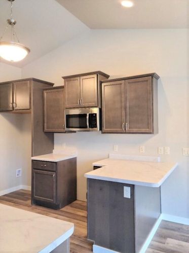 127 Stone Castle Dr, Fond Du Lac WI  54935 exterior