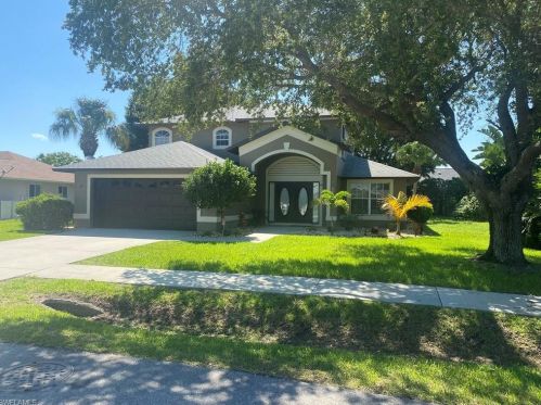 1530 Senior Ct, Lehigh Acres, FL 33971-2037