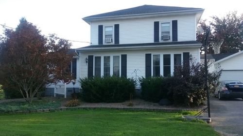 19 Sleeper St, Shelby, NY 14105-1009