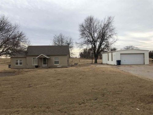 409 Main St, Ames, OK 73718-1103