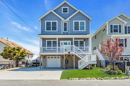 21 Halsey Dr, Bricktown, NJ 08723-7510