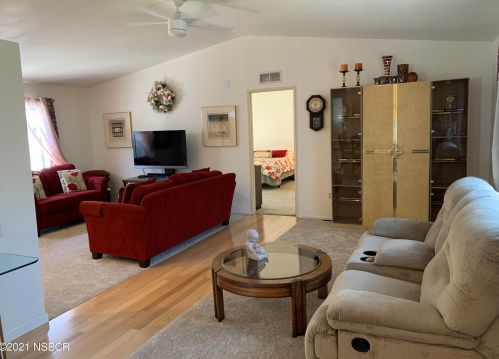 3307 Quail Meadows Dr, Santa Maria, CA 93455-2476