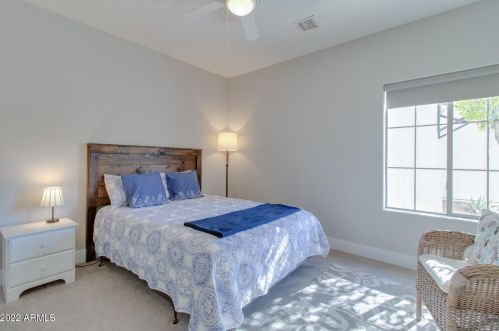 34212 10 St, Phoenix AZ 85085-9216 exterior