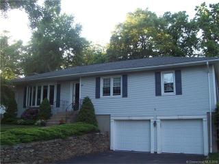 25 Desmond Dr, Hartford, CT 06109-2510