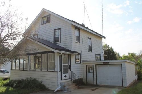 21 3rd Ave, Ludlow, IA 52172-1319