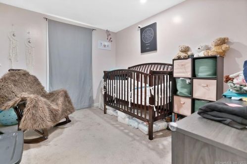 26 Blish Rd, East Hampton CT  06447-1110 exterior