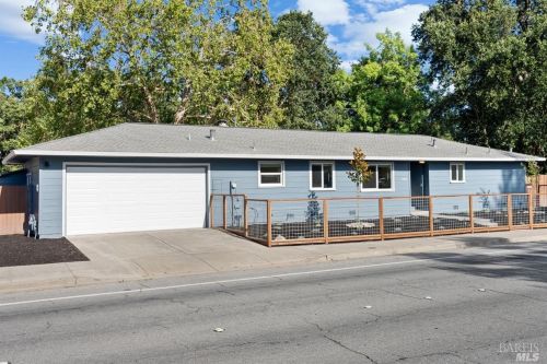 2940 Marlow Rd, Santa Rosa, CA 95403-2478