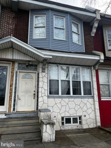 4249 9th St, Philadelphia PA  19140-2204 exterior