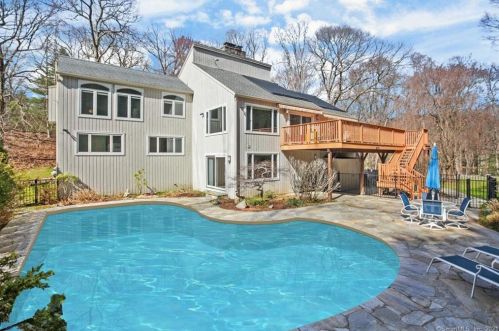 153 Blackberry Dr, Stamford, CT 06903-1207