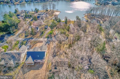 305 Harrison Cir, Locust Grove VA  22508-5256 exterior