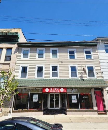 427 Front St, Catasauqua, PA 18032-2500