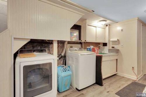 17 Glenwood Ave, Bloomfield NJ  07003-2201 exterior