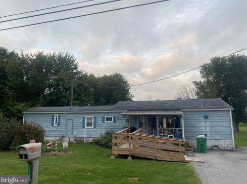 1432 Lindsay Lot Rd, Lees Cross Roads, PA 17257-8592