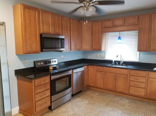 150 Water St, East Windsor, CT 06088-9621