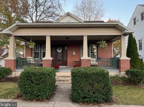 125 Parker St, Carlisle PA  17013-2821 exterior