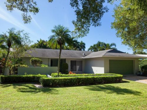 150 1st Ave, Naples FL  34102-5903 exterior