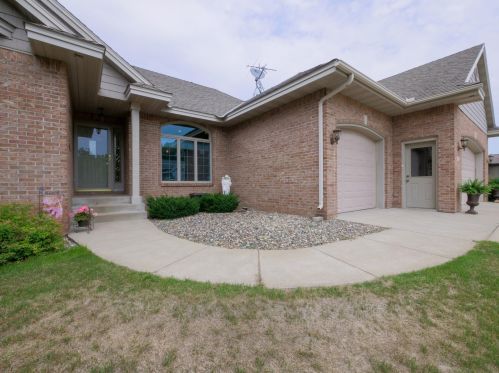 315 Country Club Rd, Melrose MN  56352-1516 exterior