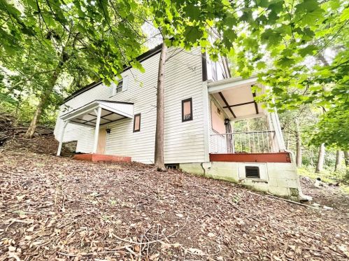214 Hallock St, Pittsburgh, PA 15211-1336