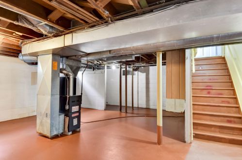 2704 63, Milwaukee WI 53216-2113 exterior