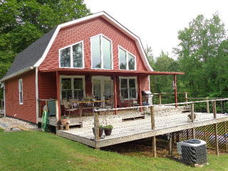 140 Robert Barnhill Rd, Paris, TN 38242-8185