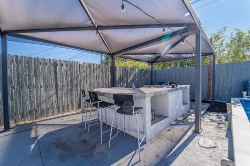 230 Devanah St, Covina CA  91722-1622 exterior