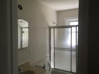 1402 Cypress St, Greensboro NC  27405-6604 exterior