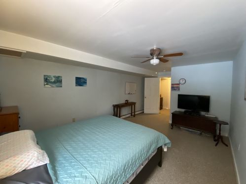 61 Thorndike Rd, Weare NH  03281-4549 exterior