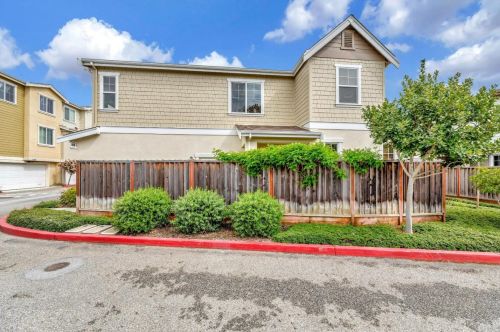 18439 Emerald Ln, Morgan Hill, CA 95037-5186