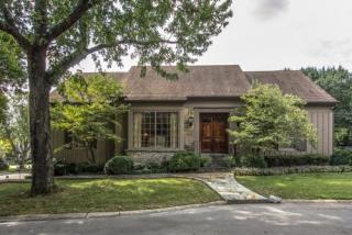 4106 Legend Hall Dr, Nashville, TN 37215-2421
