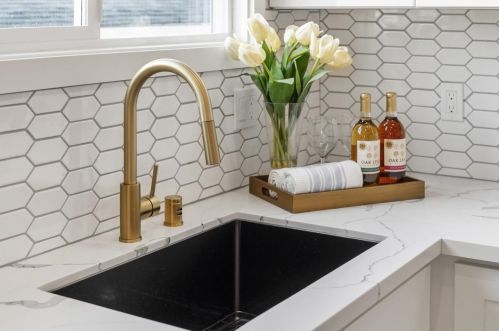 6 Rockford Ave, Daly City CA  94015-4724 exterior