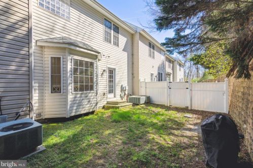 2106 Caroline St, Fredericksburg VA  22401-3413 exterior
