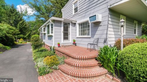 504 Hill Ave, Langhorne PA  19047-3949 exterior