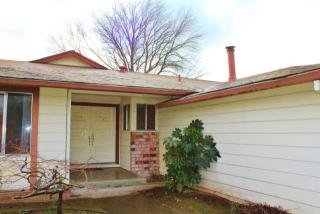 130 Waterglen Cir, Sacramento, CA 95826-1736