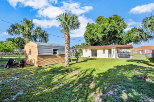 2609 Coral Ave, Kissimmee, FL 34741-1616