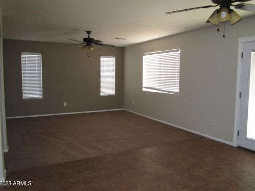 42637 Michaels Dr, Maricopa AZ  85138-9320 exterior