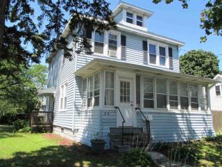 24 King Ave, Albany, NY 12206-1733