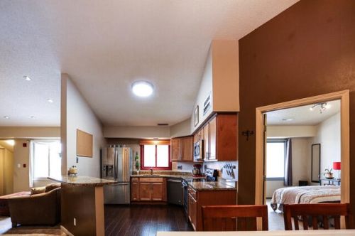 1151 Baldwin Ct, Thiensville WI  53092-5909 exterior