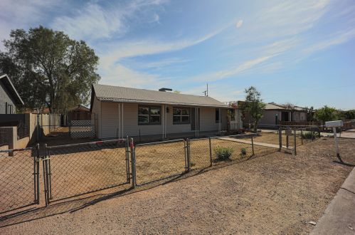 619 Chipman Rd, Phoenix, AZ 85041-3111