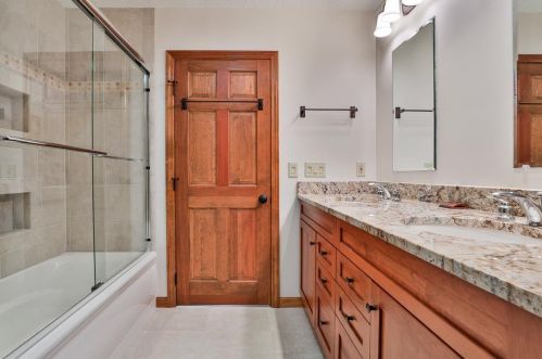 26 Wright Rd, Hollis NH  03049-6154 exterior