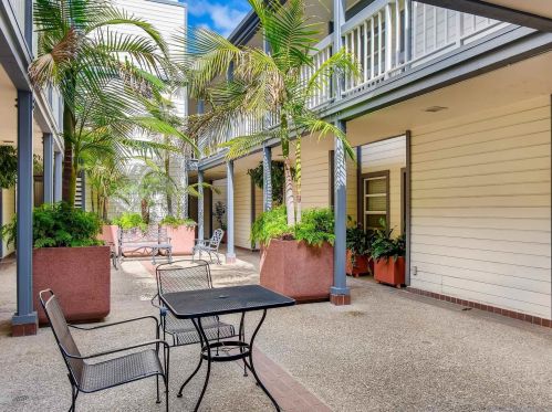 3950 Cleveland Ave, San Diego CA 92103-3445 exterior