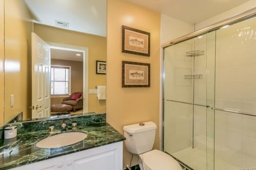 100 Stonewall Cir, White Plains NY  10604-1124 exterior