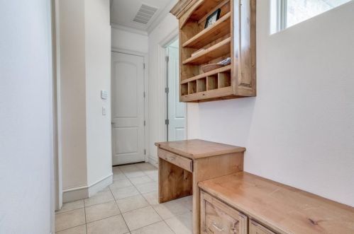 2613 Whispering Oaks Cv, Cedar Hill TX 75104-4556 exterior