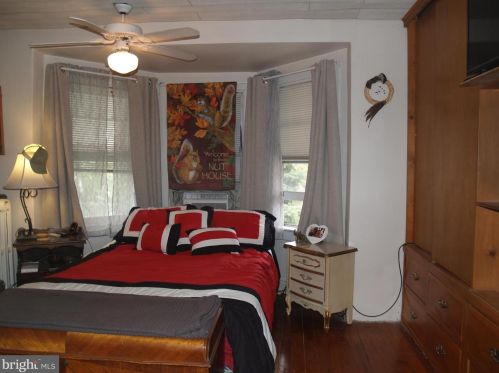 35 Fairview Ave, Lansdale PA 19446-2639 exterior