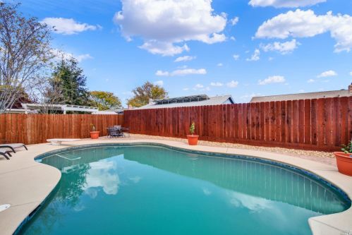 1250 Danfield Way, Vacaville CA  95687-5622 exterior