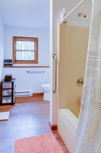 171 Kimberly Ln, Woodbury CT  06798-2424 exterior