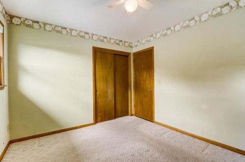 2022 116, Milwaukee WI 53226-2104 exterior