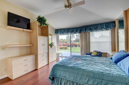 2059 53rd St, Boca Raton FL 33496-3451 exterior