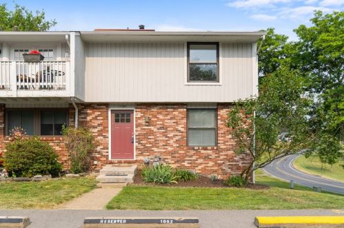 1062 Ryeland Ct, Bridgeville, PA 15017-1144